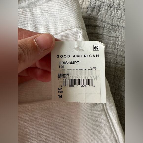 Good American Good Boy Straight Leg Jeans Split Leg White Denim Women's 14 NWT - Picture 6 of 13